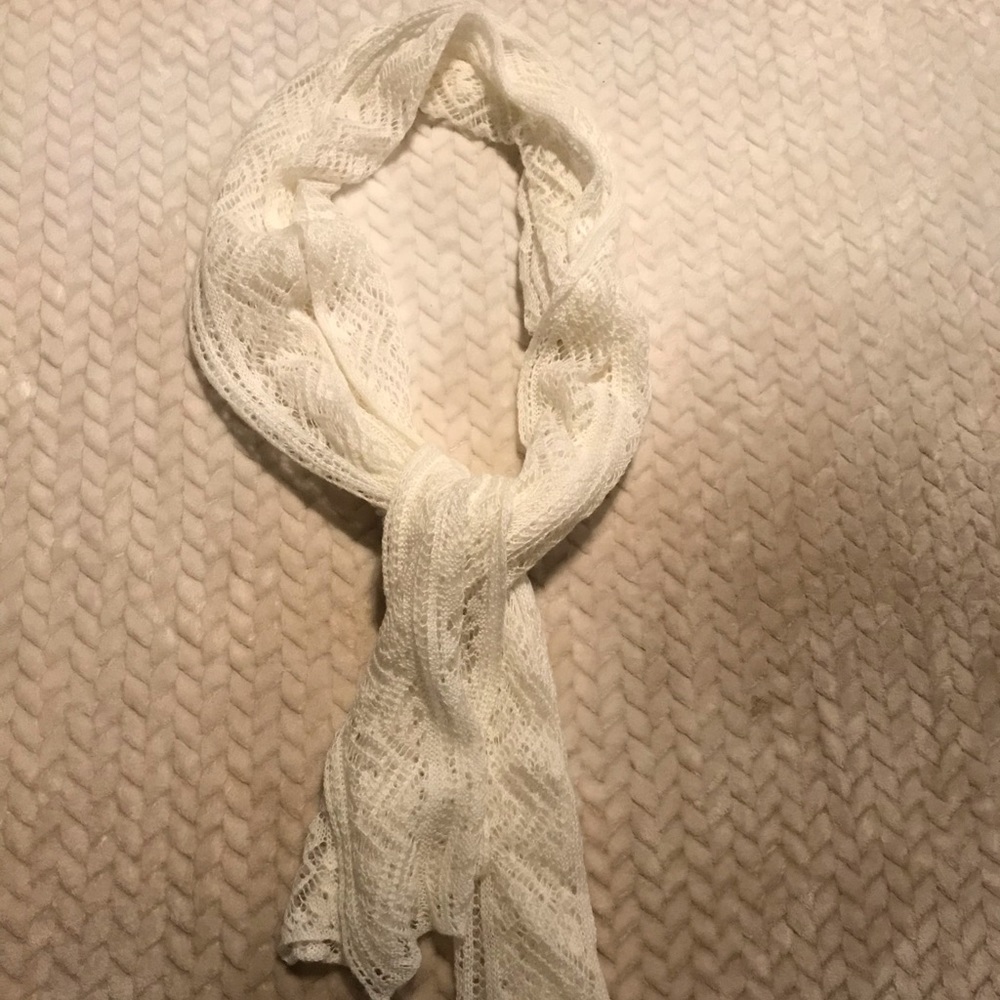 Large scarf